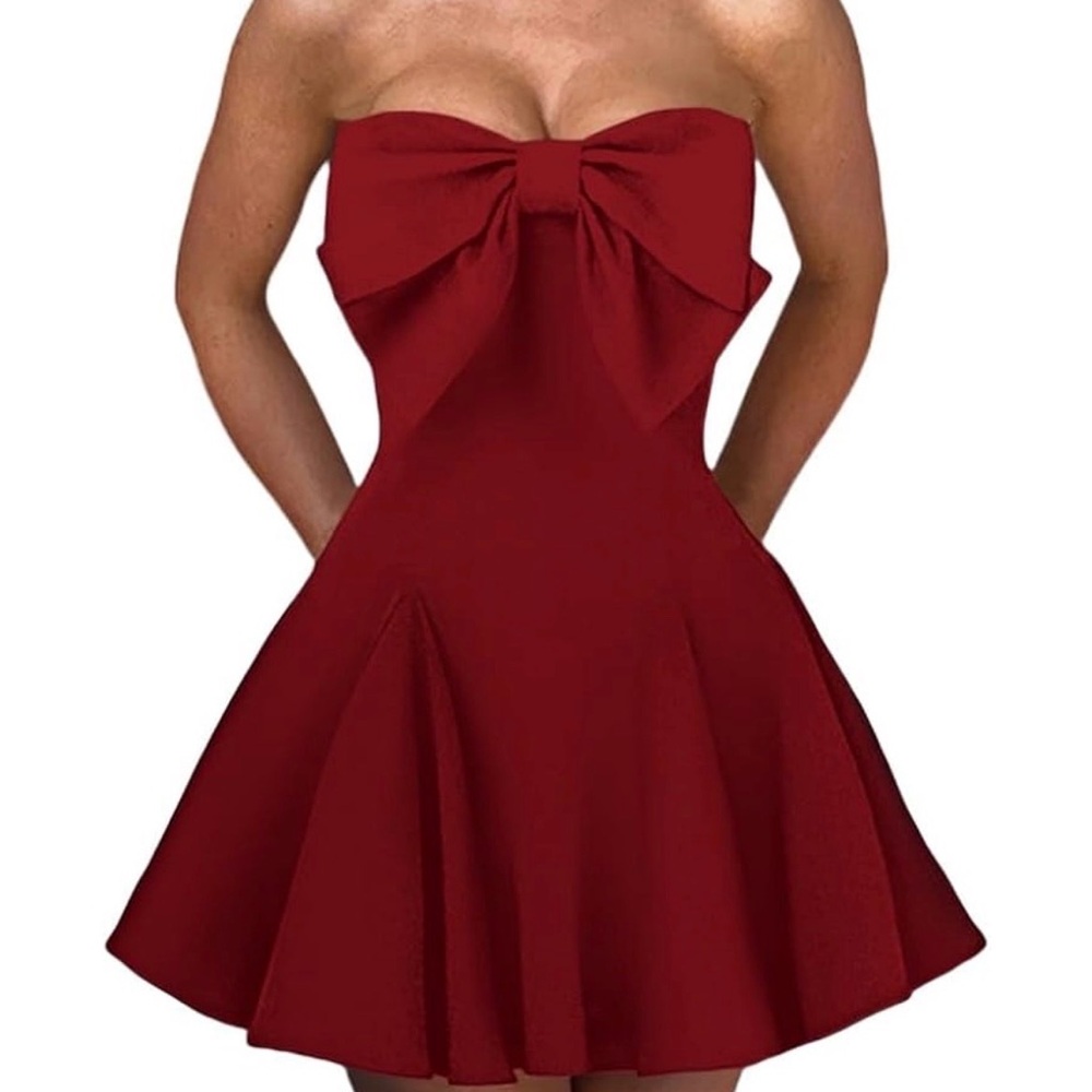 Chic Strapless Red Dress with Bow Accent